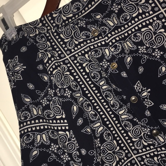 Skirt - Picture 3 of 4